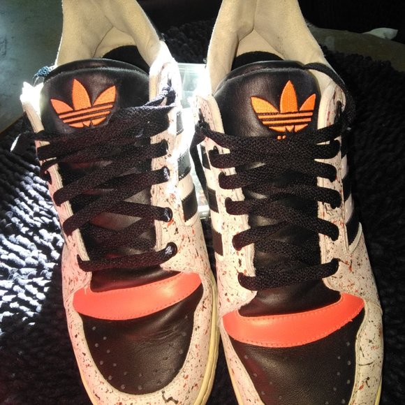 Addias - Picture 2 of 3